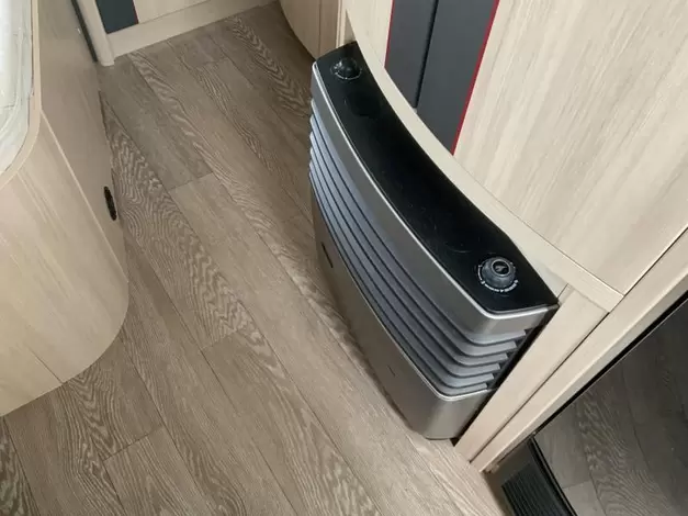 Hobby De Luxe Edition 650 KMFE