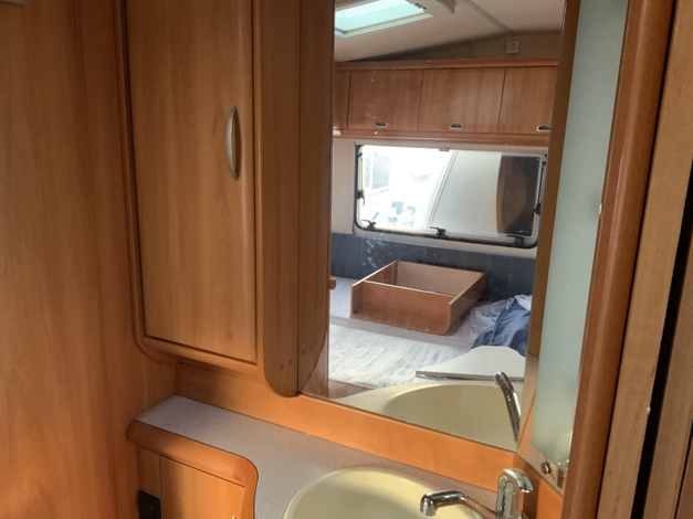 Hobby De luxe Easy 460 UFE Zondag 8 maart open (1032280)