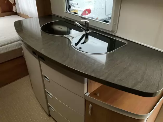 Hobby Excellent 440 SF