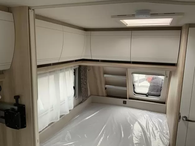 Hobby De Luxe 400 SFE