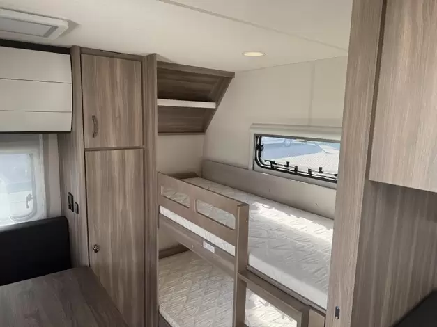 Hobby Excellent Edition 650 KMFE