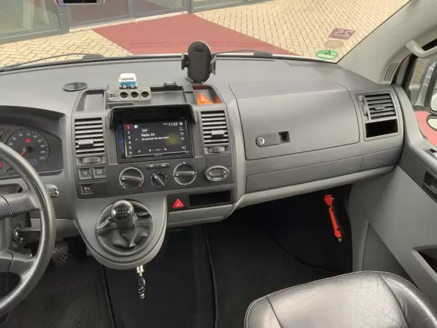 Volkswagen Transporter T6  9