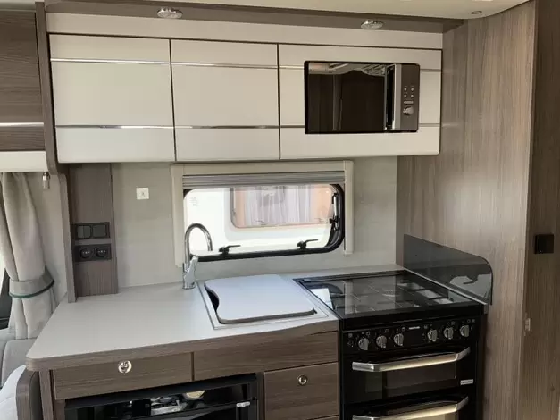 Elddis Affinity 550