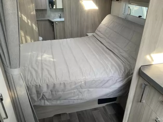 Kabe Imperial 740 TDL KS Helemaal compleet