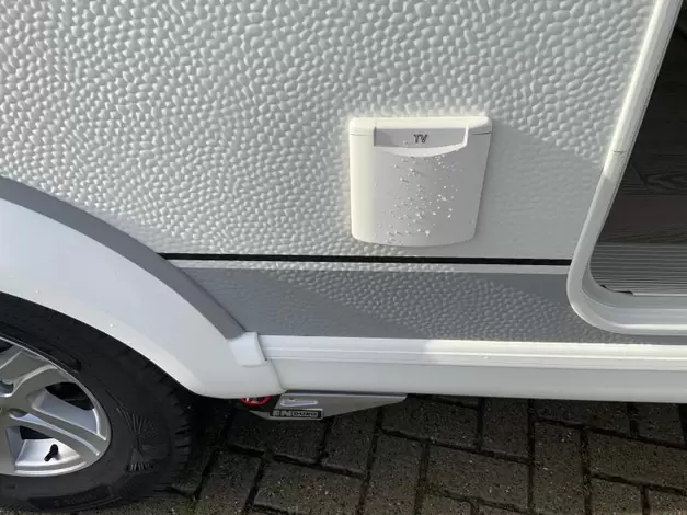 Hobby De Luxe 545 KMF