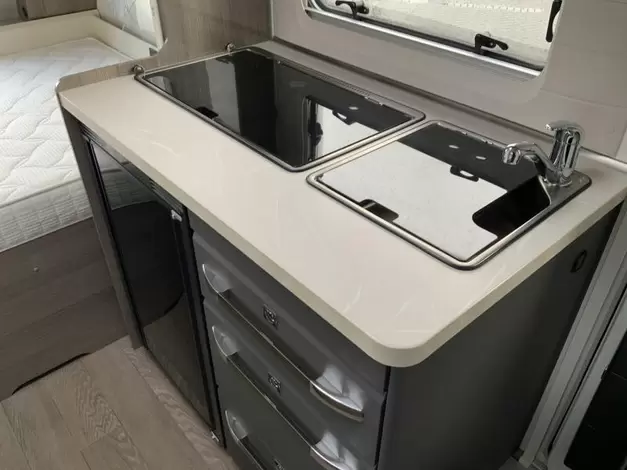 Hobby On Tour 390 SF