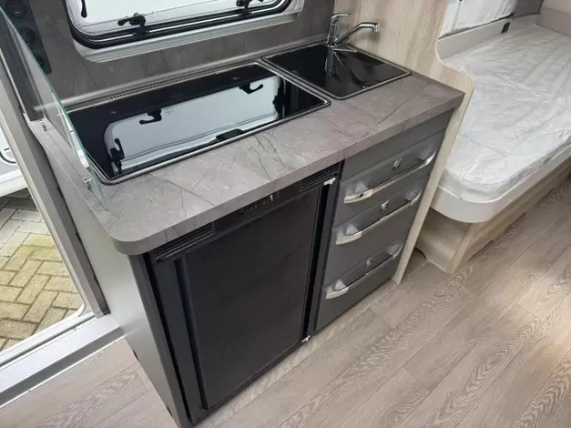 Hobby De Luxe 460 LU