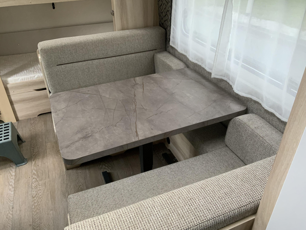 Hobby De Luxe 540 KMFE 9 Zondag 8 maart open (1032154)