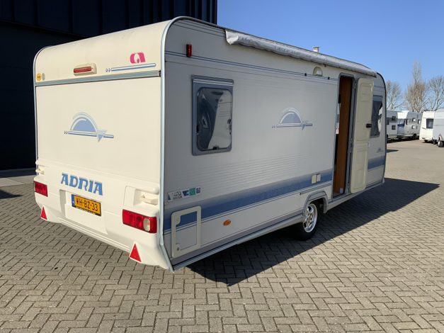Adria Unica 502 UP Bevrijdingsdag open (1036919)