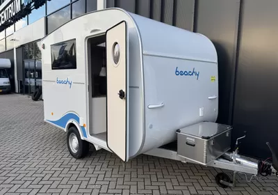 Hobby Beachy 360 Zondag 8 maart open