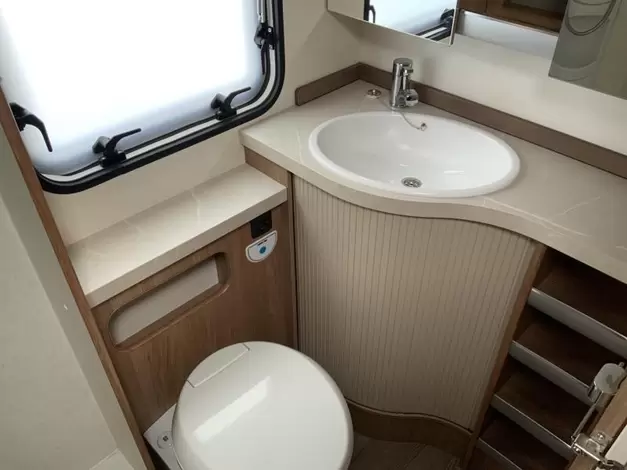 Hobby De Luxe 545 KMF