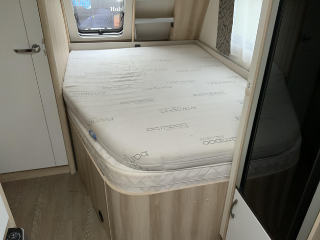 Hobby De Luxe 540 KMFE 9 Zondag 8 maart open (1032154)