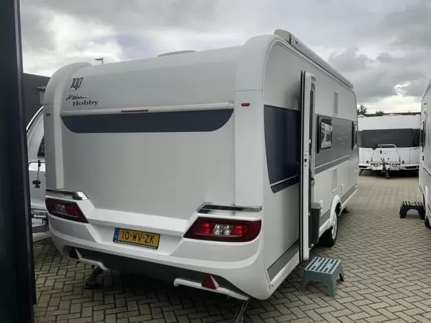 Hobby De Luxe Edition 560 KMFE