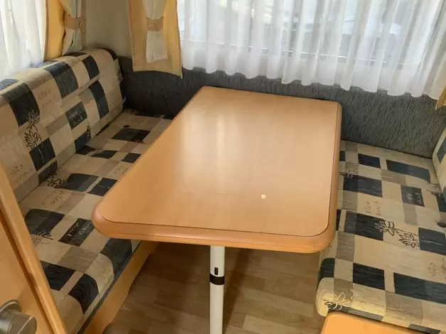 Hobby De Luxe 400 SF