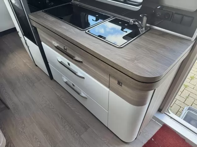 Hobby Excellent Edition 650 KMFE