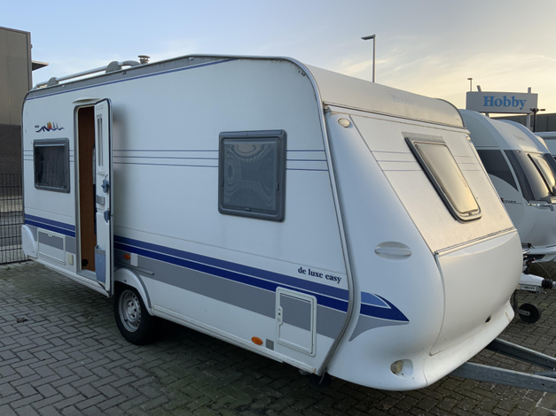 Hobby De luxe Easy 460 UFE Zondag 8 maart open (1032280)