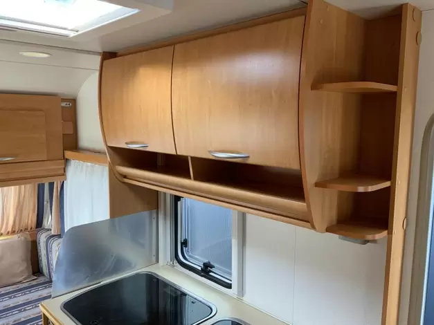 Eifelland Holiday 460 TK Bovenbed/ stapelbed