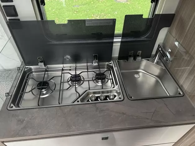 Fendt Tendenza 550 SG