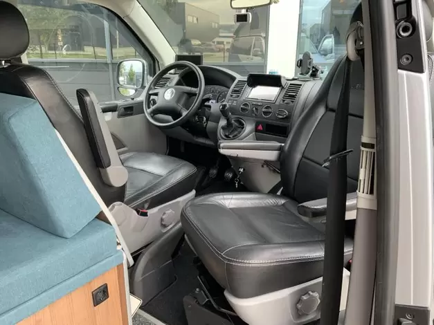 Volkswagen Transporter T6  9