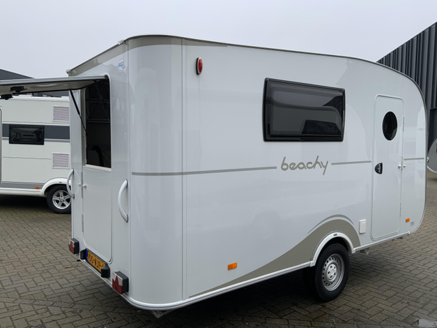Hobby Beachy 420 (1033370)
