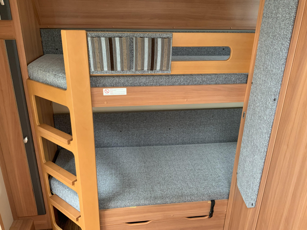 Hobby De Luxe 490 KMF 9 Bevrijdingsdag open (1043251)