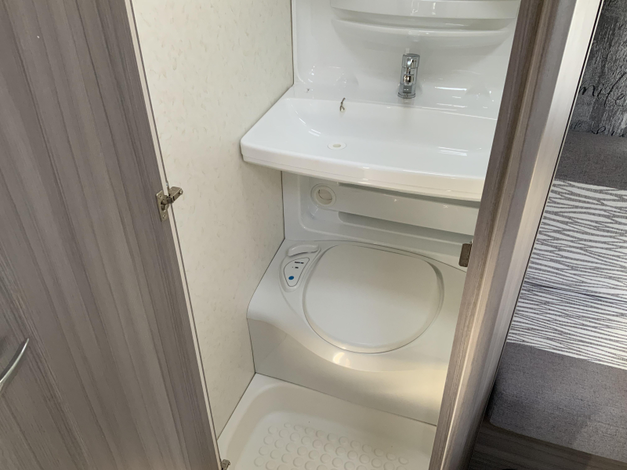 Hobby On Tour 390 SF 9 Zondag 8 maart open (1031634)