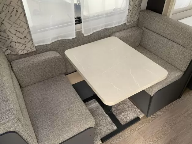 Hobby Excellent 460 SL