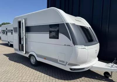 Hobby De Luxe 400 SFE Zondag 8 maart open