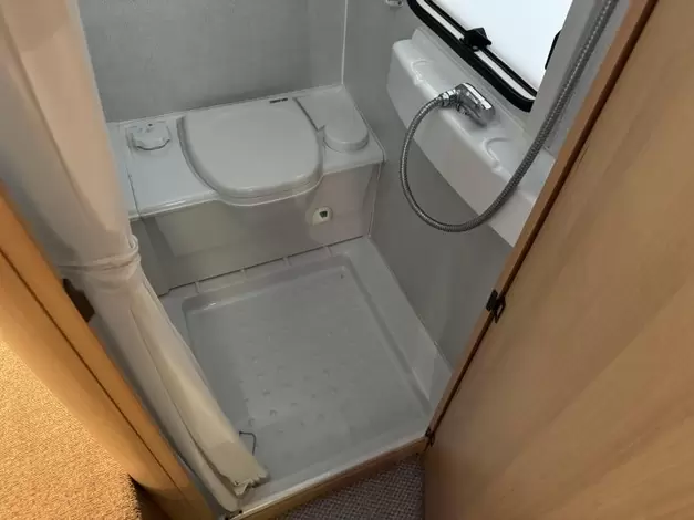 TEC Travel King 390 T