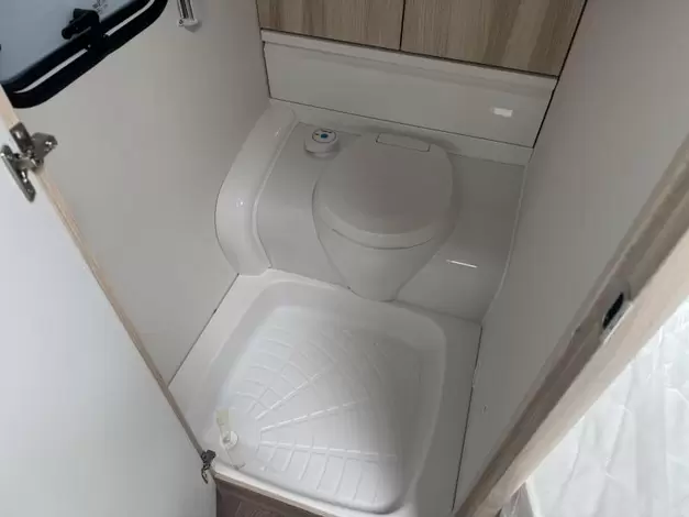 Hobby De Luxe 460 UFE