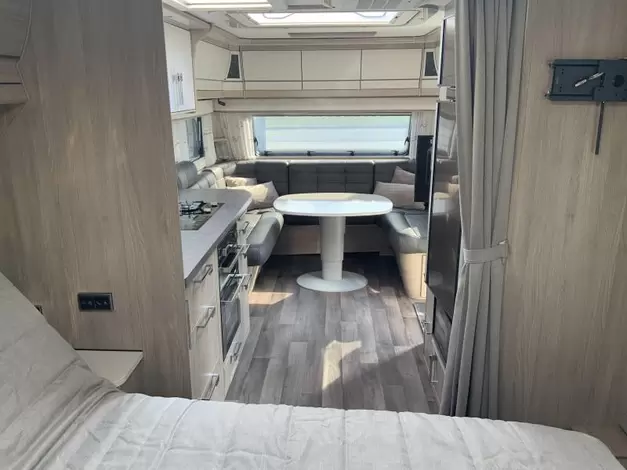 Kabe Imperial 740 TDL KS Helemaal compleet