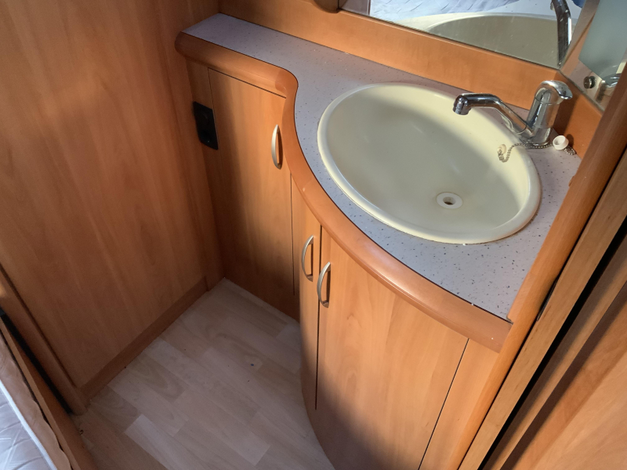 Hobby De luxe Easy 460 UFE Zondag 8 maart open (1032280)