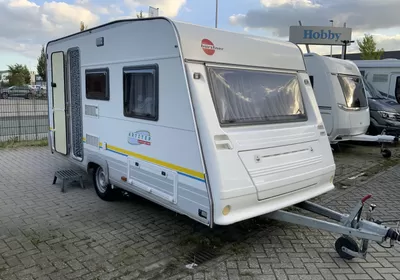 Bürstner Artstep 420 TN mover en voortent