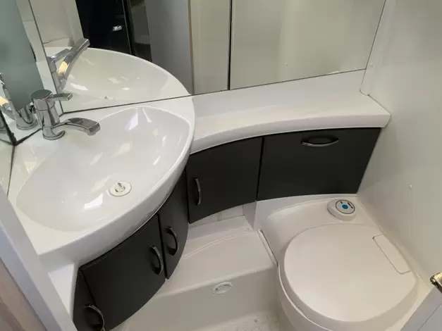 Hobby De Luxe Edition 460 LU